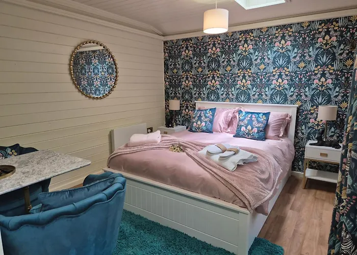 Riddings Wood Lodges
